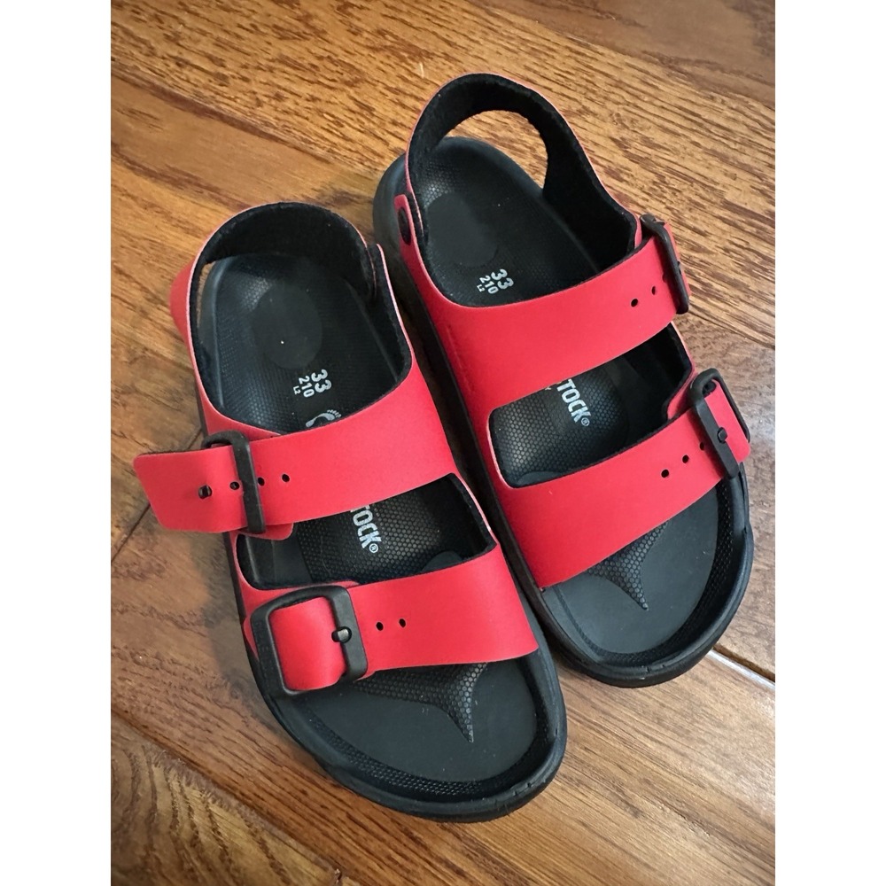 New Birkenstock Milano Unisex Kids Size US 2 EU 33 Strappy Red/Black Sandals